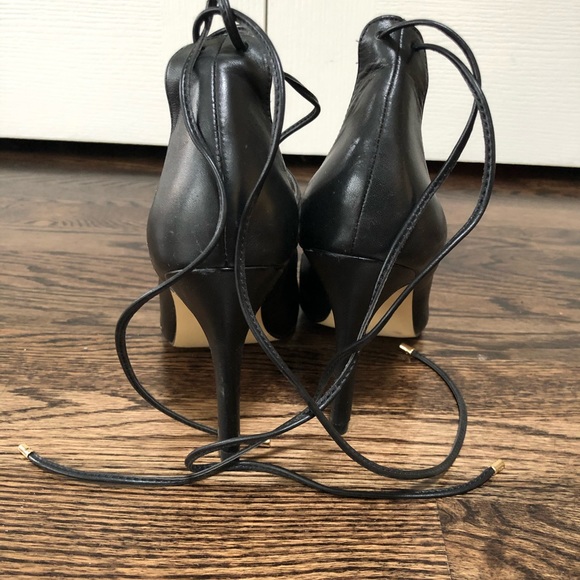 NWOT Saks Fifth Avenue black leather lace up heel - Picture 2 of 4